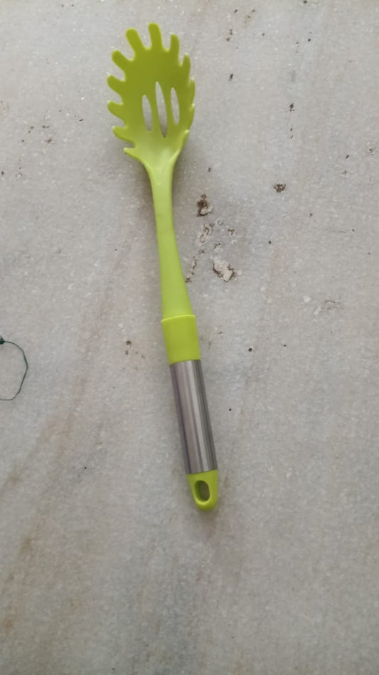 Heat-Resistant Noodle Server Ladle & Pasta Strainer Spoon - 99rs